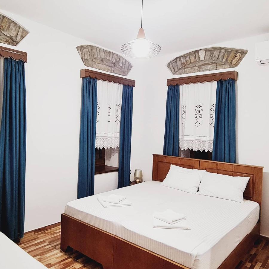 Garden Guest House Permet Bagian luar foto