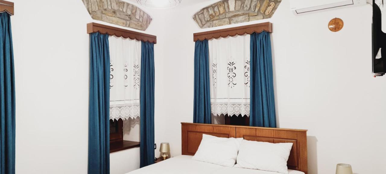 Garden Guest House Permet Bagian luar foto