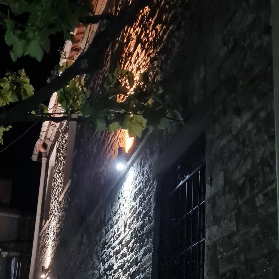 Garden Guest House Permet Bagian luar foto