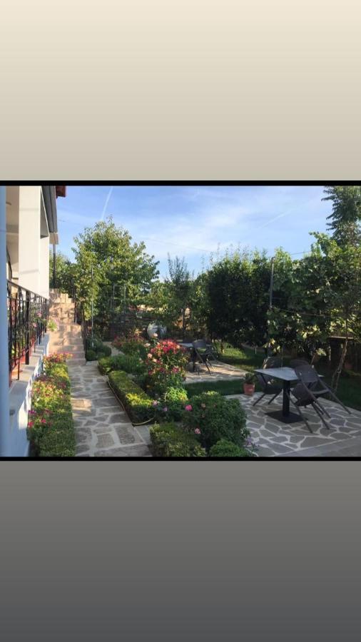 Garden Guest House Permet Bagian luar foto