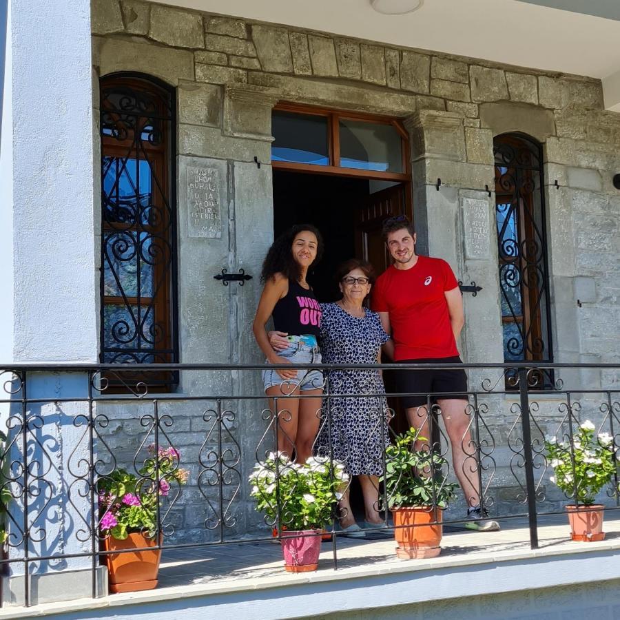 Garden Guest House Permet Bagian luar foto